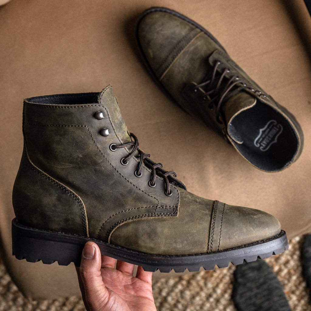 Thursday Captain Leather Men's Lace Up Boots Olive | AU50GSO