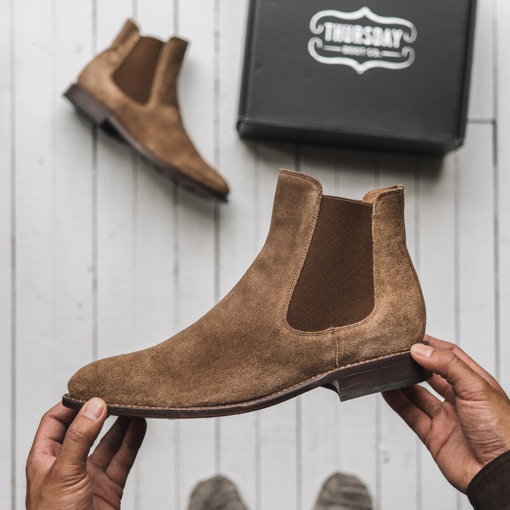 Thursday Cavalier Suede Men's Chelsea Boots Brown | AU95CTV