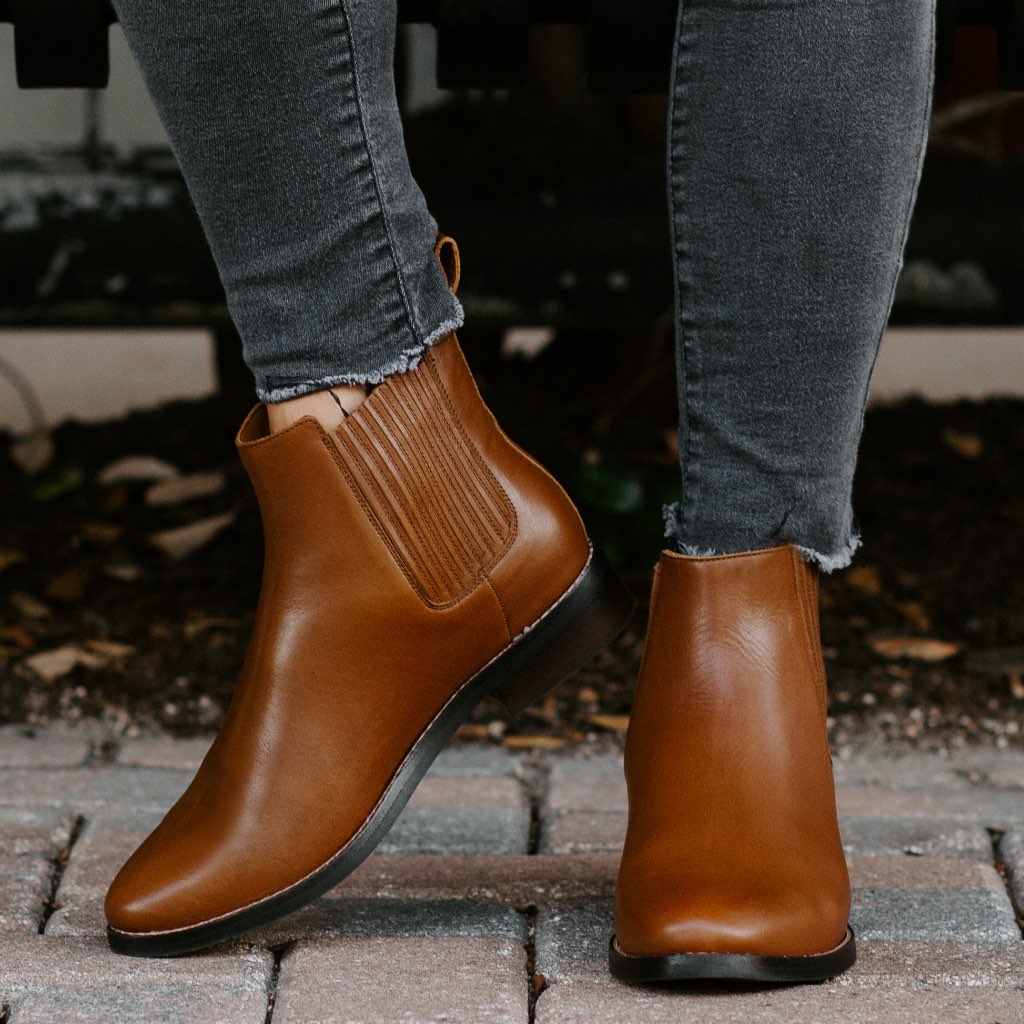 Thursday Dreamer Leather Women's Chelsea Boots Brown | AU229KOR