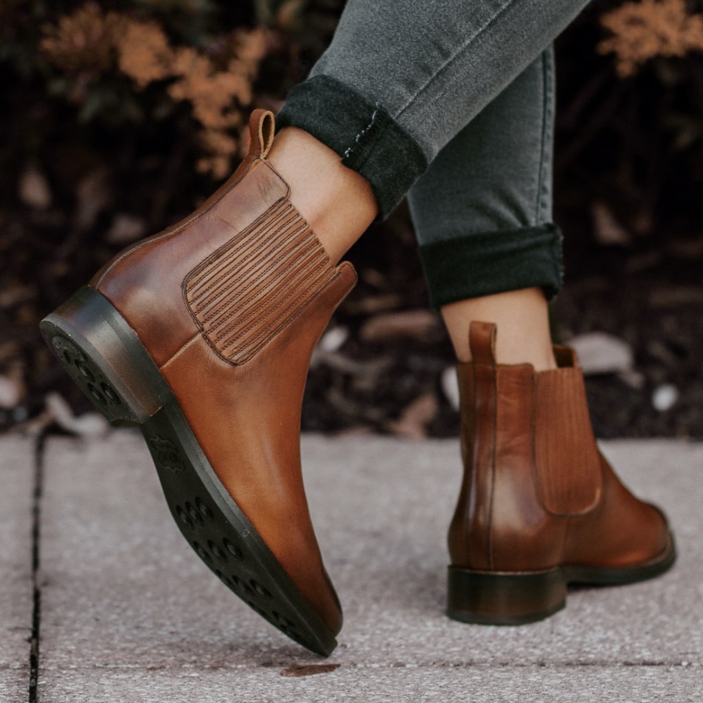 Thursday Dreamer Leather Women's Chelsea Boots Coffee | AU230JPQ