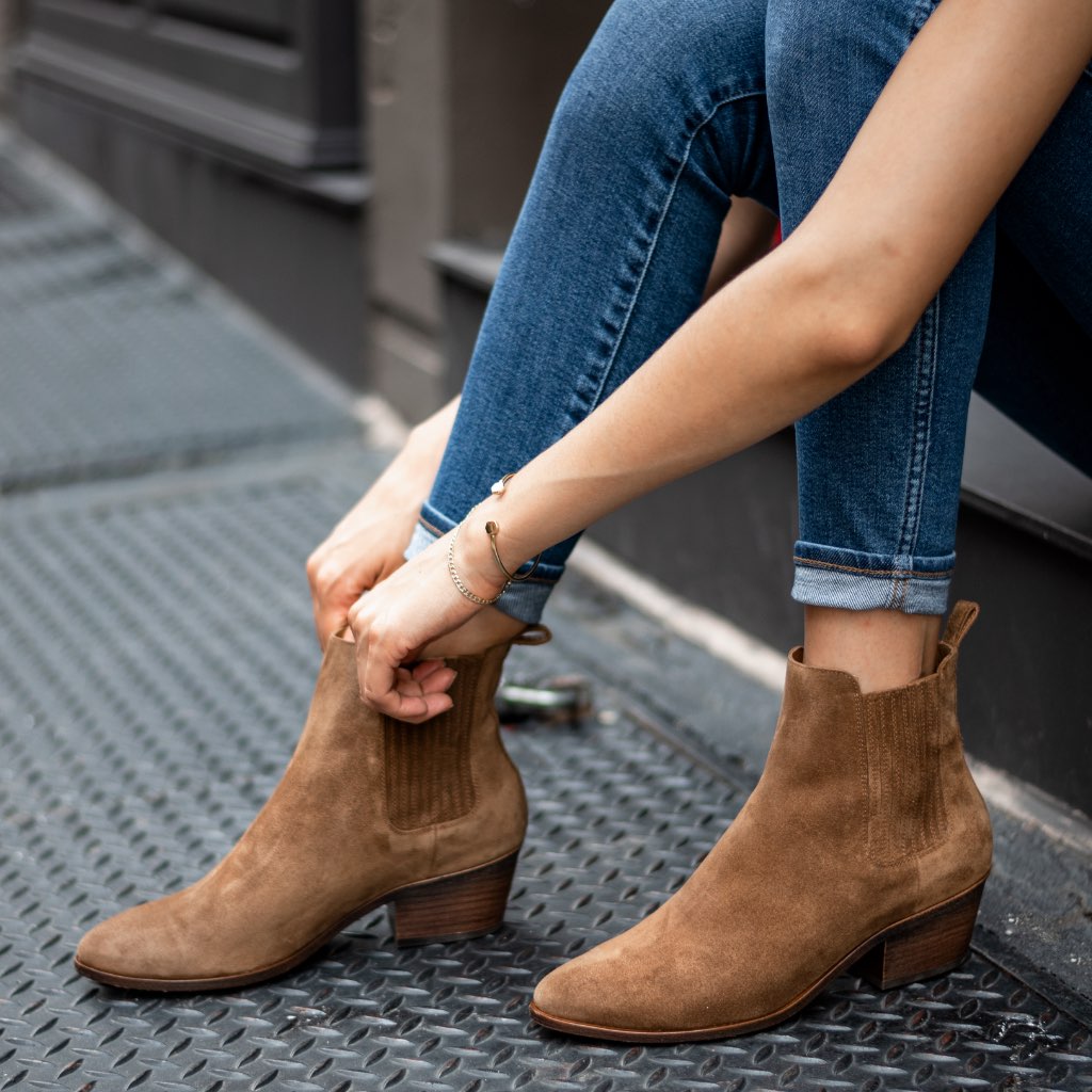 Thursday Dreamer Suede Women's Chelsea Boots Brown | AU227ZUT