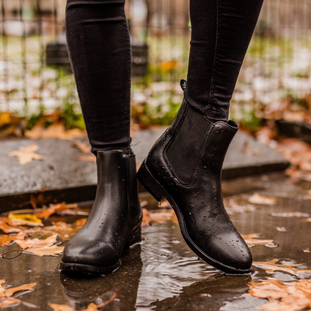 Thursday Duchess Leather Women's Chelsea Boots Black | AU223BEX