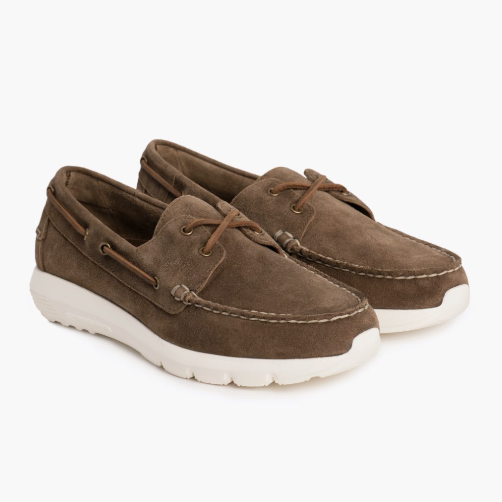 Thursday Handsewn Runner Suede Men\'s Boat Shoes Brown | AU363FDN