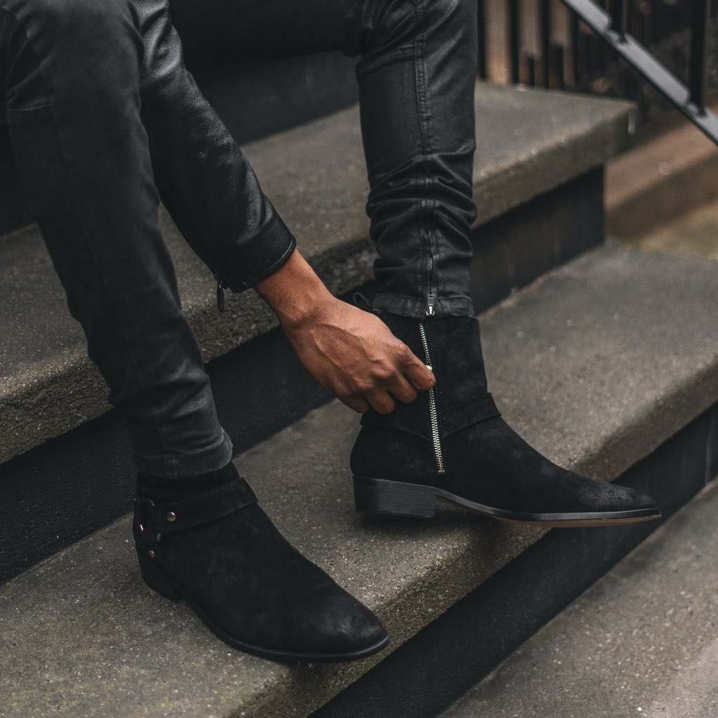 Thursday Harness Suede Men's Chelsea Boots Black | AU88EBC