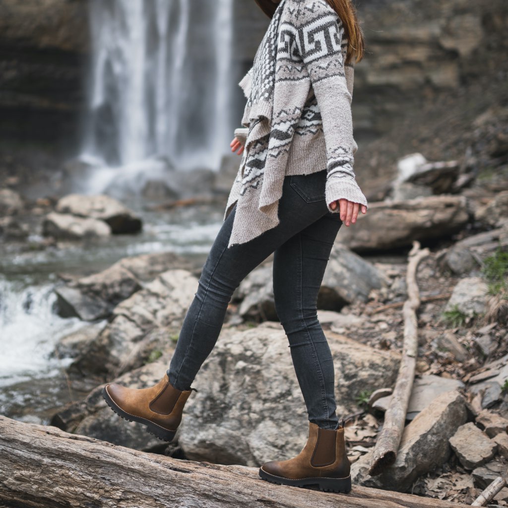 Thursday Legend Suede Women's Chelsea Boots Brown | AU206GSO