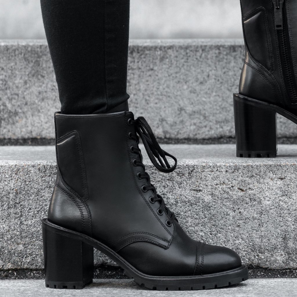 Thursday Rebel Leather Women's Lace Up Boots Black | AU170NWY