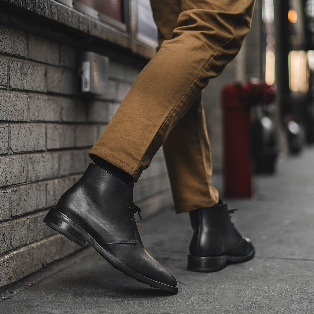 Thursday Scout Leather Men's Chukka Boots Black | AU66NWY