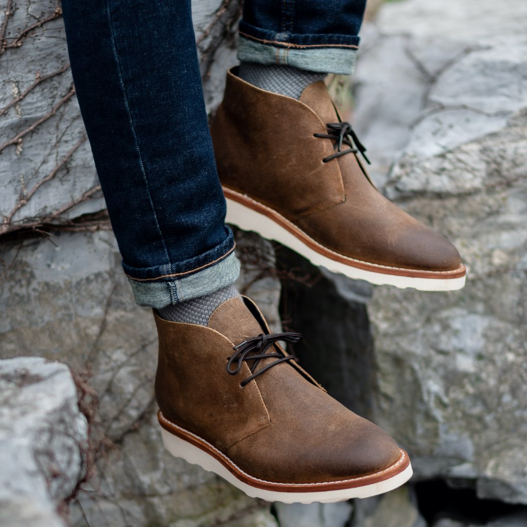 Thursday Scout Suede Men's Chukka Boots Brown | AU62EBC